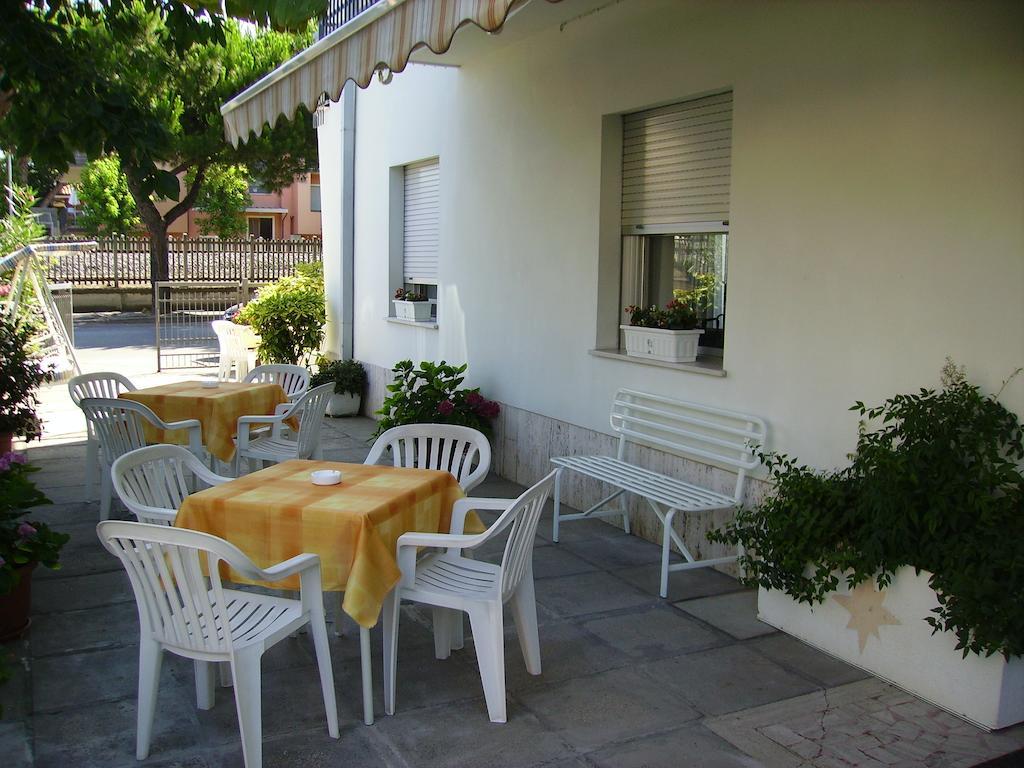 Hotel Villa Tua Riccione Extérieur photo